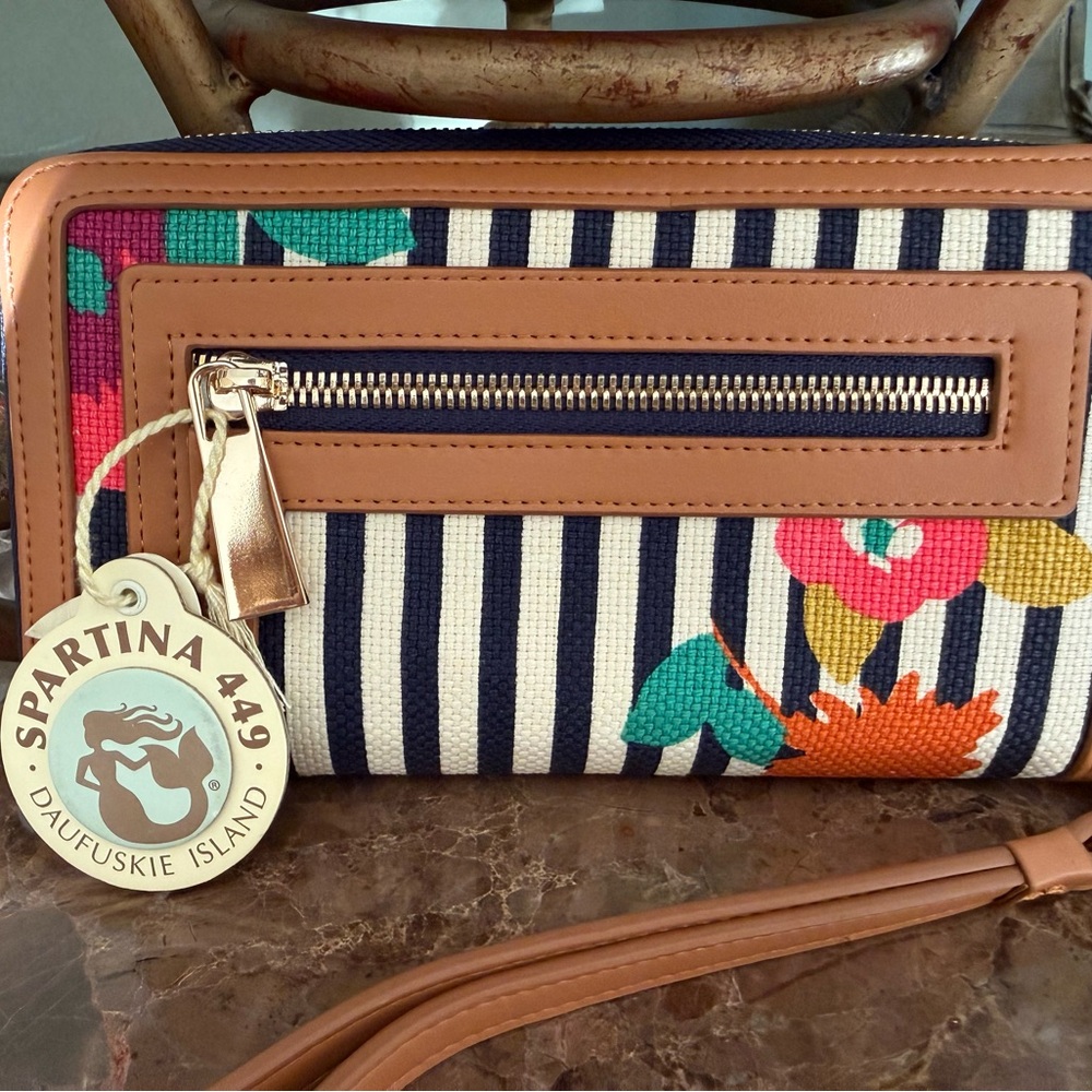 NWT, Spartina 449 Wallet - Picture 2 of 9